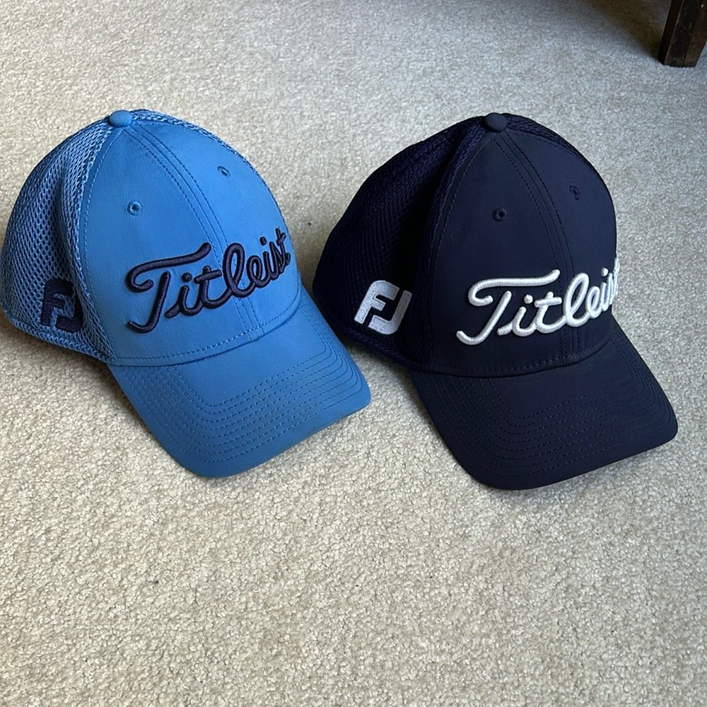 2 Titleist Golf Hats Fitted